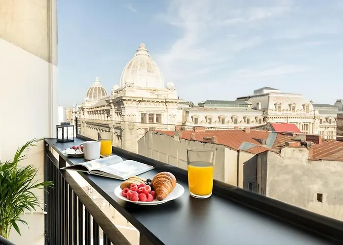 Stunning Views Luxury Apartment *